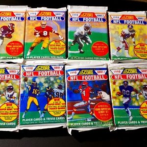 8 PACKS 1990 NFL SCORE PLAYER CARDS